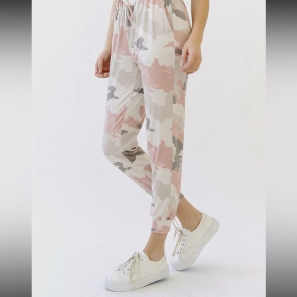 23. Mystree Camouflage Jacket & Jogger Set  Rose Coral NWT - Picture 9 of 13